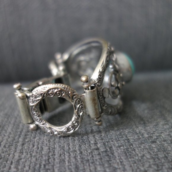 Metal Bracelet with Stone and Magnet Clasp - Picture 5 of 15